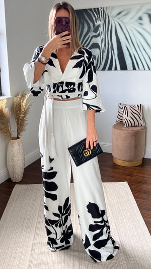 Black and white floral print top and pants set