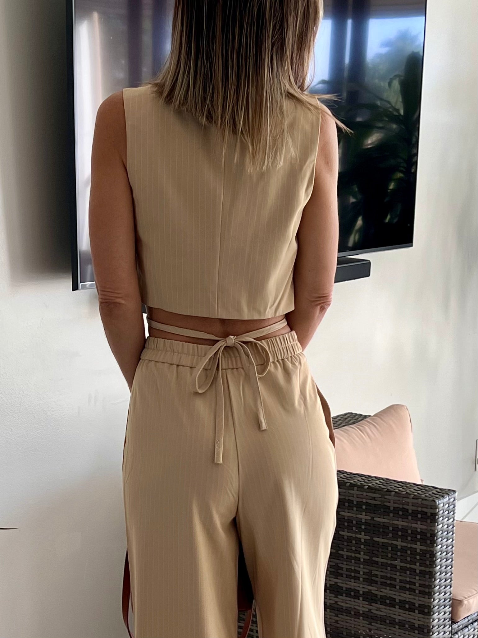 Beige Taylor  set with vest