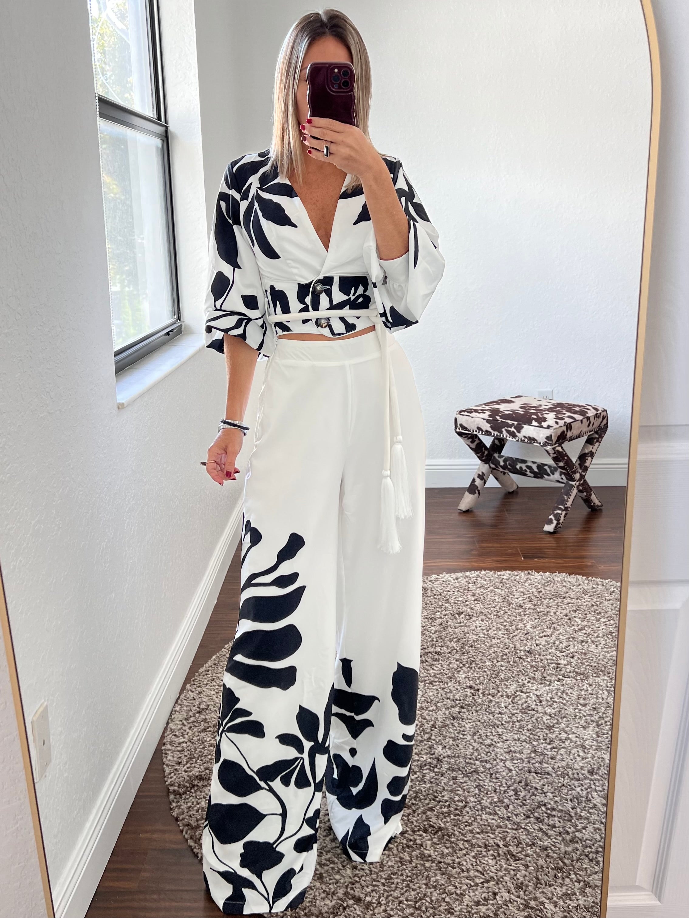 Black and white floral print top and pants set