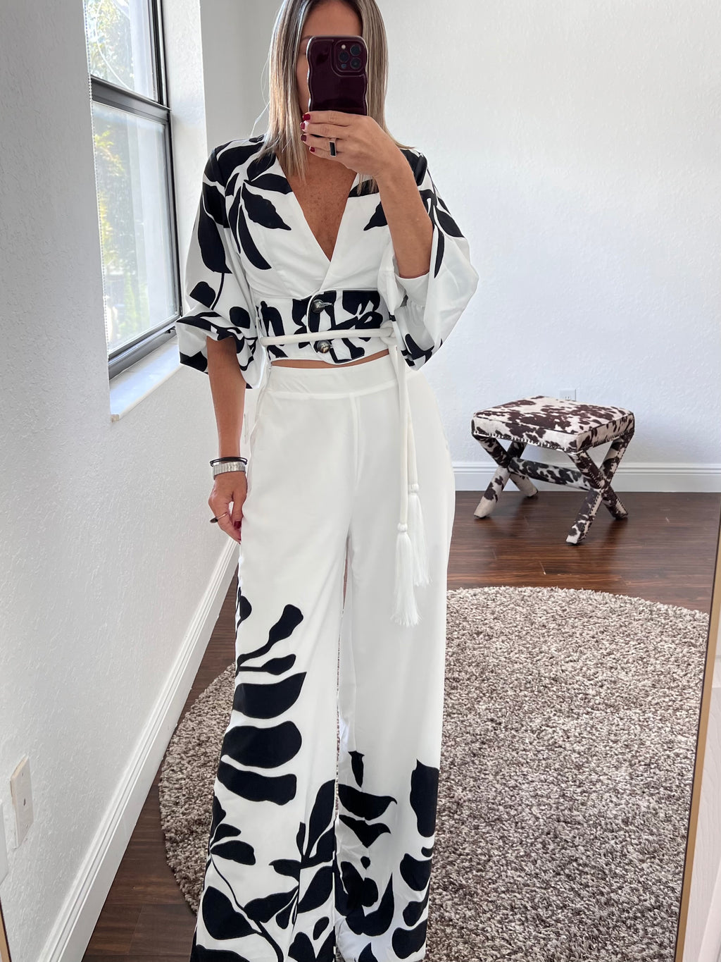 Black and white floral print top and pants set